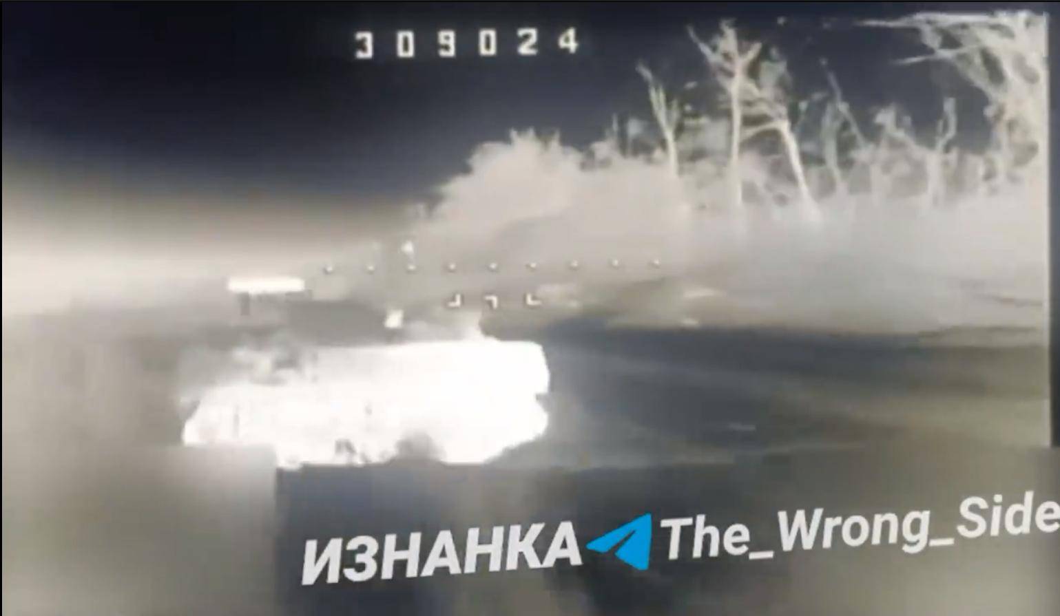 皇冠代理登1_俄军这次大意了皇冠代理登1,包饺子失败:机器人突入红军城,乌军一夜全跑了