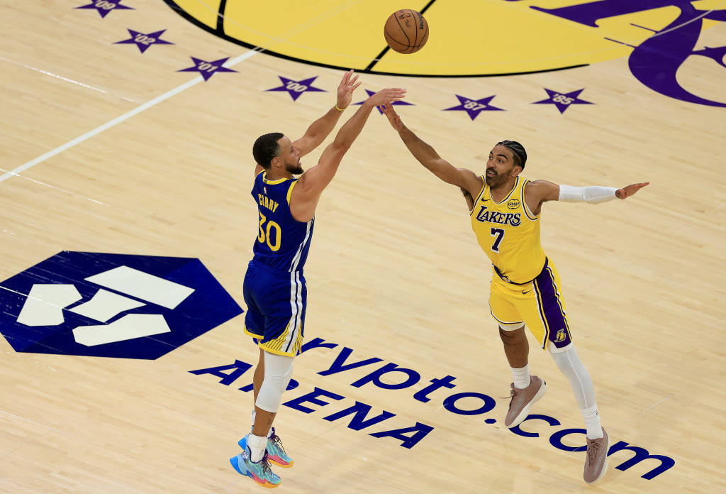 皇冠信用网占成代理_NBA各队为何要对勇士心存忌惮皇冠信用网占成代理？首秀开门红就是答案