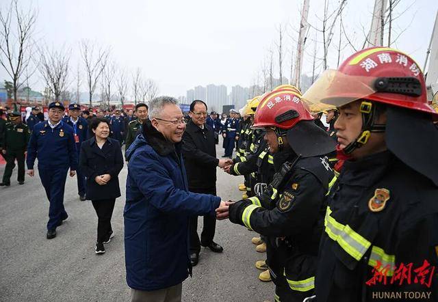 皇冠信用网登2_湖南省委书记、省长皇冠信用网登2，观摩全省高层建筑灭火救援综合演练