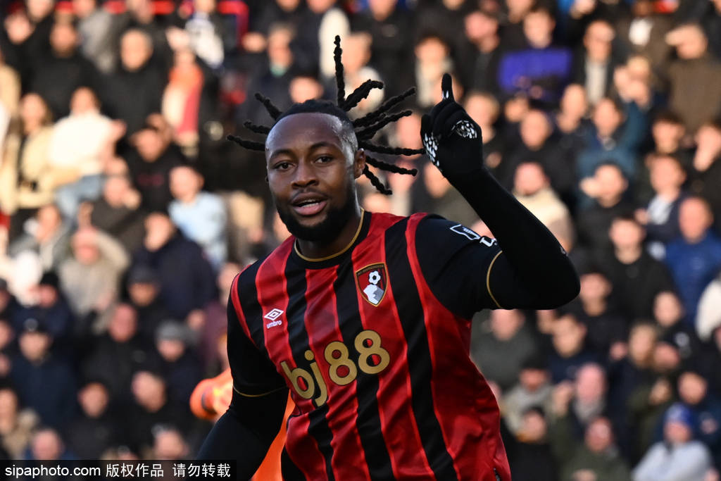 皇冠协议球_豪门哄抢皇冠协议球！塞梅尼奥或在冬窗离队 英超前二+魔军想签他