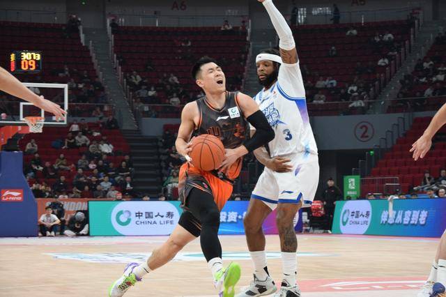 皇冠信用网开户_正好侃球丨从三连败到八连胜皇冠信用网开户！邱彪找到了“高速”行驶的钥匙